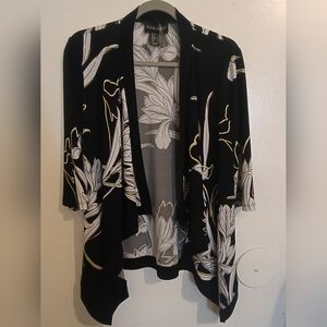 Frank Lyman Design Women's Black and White Floral Cardigan Sz 2